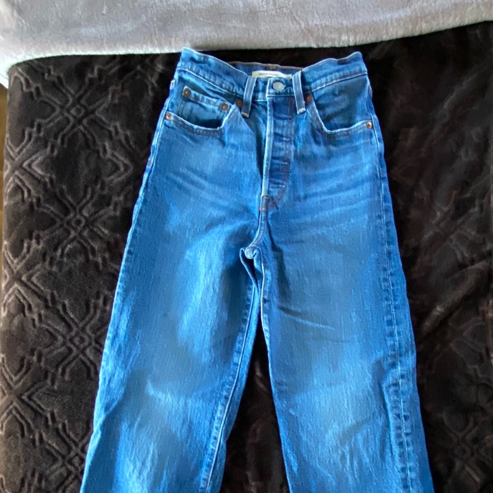 Levi's Ribcage Straight Size 24